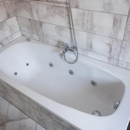 Angelovi Guest house